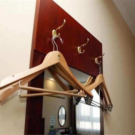 Greentree Alliance Beijing Film Academy Hotel Экстерьер фото